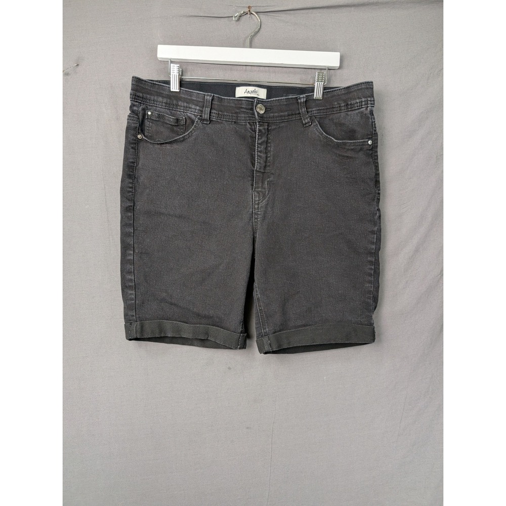 Angels Forever Young Womens Plus 18W Black Denim Bermuda Shorts Cuffed